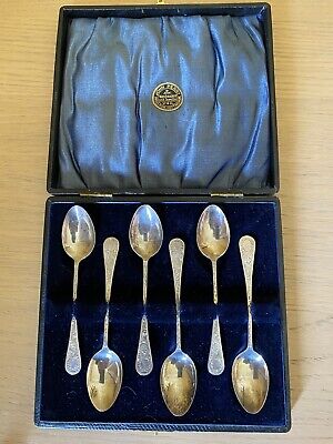 CASED SET OF HALLMARKED SILVER SPOONS Birmingham 1909 By A J Bailey • 17£