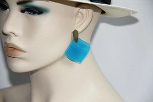 Distinctive Kendra Scott Astoria Teal Agate Gold Earrings - Picture 1 of 11