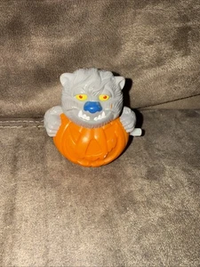 Hombre Lobo Cachorro In Jack O Lantern Hardee's 1997 Juguete de Cuerda Usado Halloween - Imagen 1 de 10