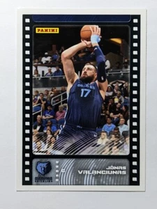 2019-20 Panini Sticker & Card Collection #72 Jonas Valanciunas - Picture 1 of 2