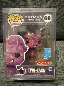 Funko POP - Batman Forever 66 - Artist Series: DC - Two-Face mit Hardcase - Bild 1 von 5