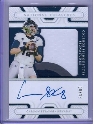 2022 PANINI NATIONAL TREASURES COLLEGIATE CARSON STRONG ROOKIE PATCH AUTO /39 - Image 1 of 2