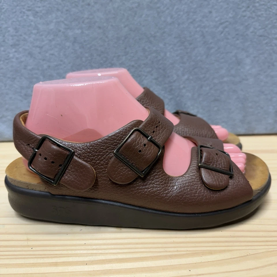 SAS Relaxed Heel Strap Sandals Size 8M Brown Pebbled Leather Tripad Comfort $199 - Image 1 of 4