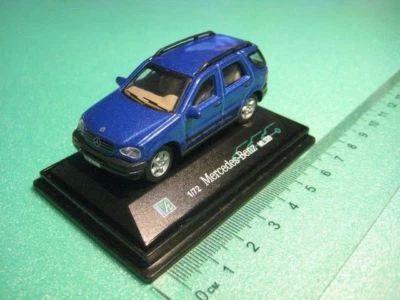 Mercedes Benz ML320 blue Cararama Collection Diecast Car Model 1/72 1:72 - Image 1 of 3