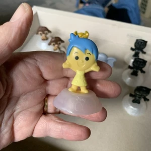 McDonalds Disney 100 Jahre Jubiläum Feier Spielzeug - Inside Out Freude - Bild 1 von 3