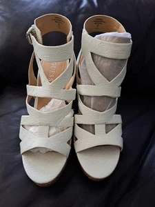 Guess GW HANNELE2 weiß 4,5" Keilabsatz Größe 9M - Bild 1 von 6