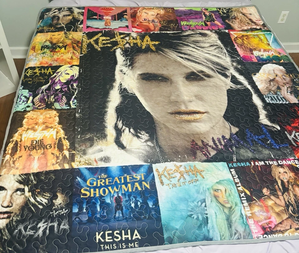 Edredón hecho a mano Kesha en excelente estado estrella del pop Foto 1 de 1