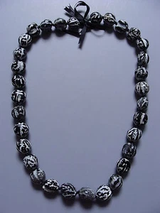 Hawaiian Black Tiger Kukui Nut Lei Luau Boho Bead Necklace  - Picture 1 of 1