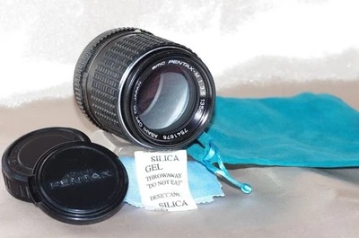 Objectif 135mm f3,5 SMC PENTAX avec bouchons d'origine, pare-soleil, housse TBE - Photo 1/4