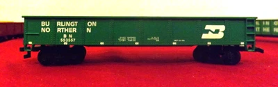 BACHMANN  BURLINGTON NORTHERN # BN 553557 GREEN FREIGHT CAR - Image 1 of 4