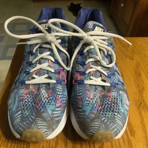 NIKE ZOOM Men’s Sneakers Size 10 With Rare Pattern - Picture 1 of 8