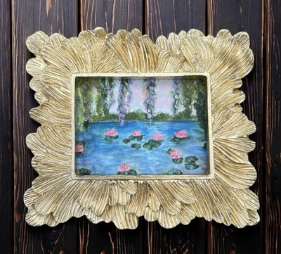 Mini impresión de paisaje acuático glicinia lirios inspirados en Monet en marco dorado estilo vintage Foto 1 de 4