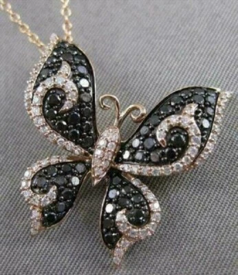 Colgante mariposa diamantes blanco y negro corte redondo de 1,50 quilates en acabado de oro rosa de 14 quilates Foto 1 de 4