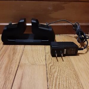 Insignia Xbox 360 Dual Controller Charging Station