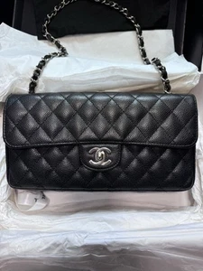 CHANEL Black Caviar Single flap Shoulder Bag, East West 10734482 - Picture 1 of 18