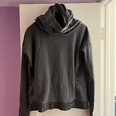 Lululemon Womens Grey Funnel Neck Pullover Hoodie Size 8 Pockets Thumb Holes • 40€