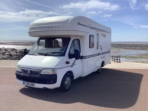2006 (06) AUTO-TRAIL CHEYENNE COACHBUILT - Picture 1 of 15