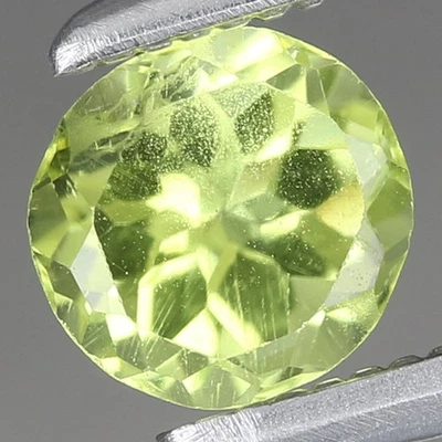 0.44ct t.w 4.7mm Round Natural Unheated Untreated Green Peridot, Myanmar - image 1 of 4