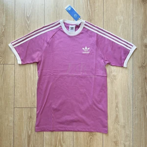 Adidas Originals Men Adicolor 3-Stripes Tee Shirt HK7275 Semi Pulse Lilac Size M - Picture 1 of 11