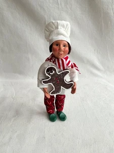 Byers Choice Kindle Crumb con bufanda a rayas rojas y blancas ~ galleta de hombre de pan de jengibre - Imagen 1 de 8