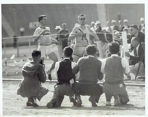 1934 Vintage Photo Frank Crowley wins NCAA two-mile championship track meet - Picture 1 of 2