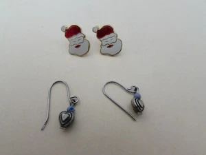 VINTAGE 2 pr pierced earrings 1" silvertone hearts & 1" goldtone enameled Santa - Picture 1 of 5