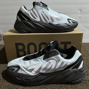 Adidas Yeezy Boost 700 MNVN Blue Tint 2021 Size 9.5 Worn Once -LN - Bild 1 von 6