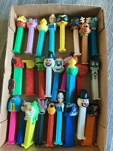 Pez Dispensers Vintage Footed Christmas Halloween Easter Frozen Lot Of 26 - Picture 1 of 4