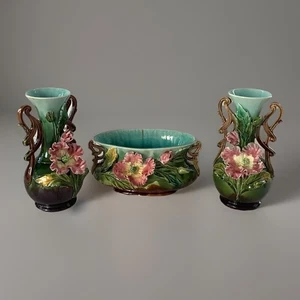 Ensemble 2 Vases 1 Jardinière Art Nouveau Barbotine Fin XIXe Autriche Pavots - Picture 1 of 16