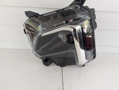 Faro LED conductor izquierdo Chevrolet Traverse 2022 2023 2024 Foto 1 de 4