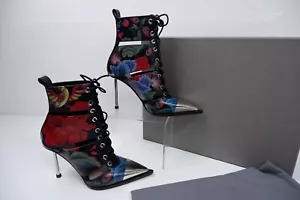 Tacones, botines al tobillo para mujer Alexander McQueen, Reino Unido 2 Eu35 flores de cuero negro NUEVOS - Imagen 1 de 9