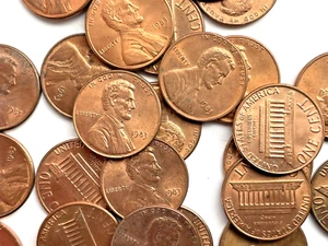 1983 P Lincoln Memorial Cent Penny BU OBW - Free Coin Holder - Picture 1 of 4