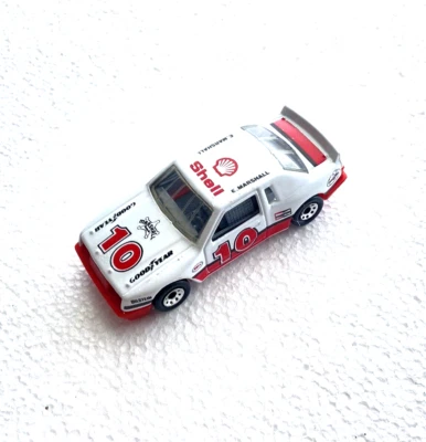 1992 Matchbox | Buick LeSabre Diecast Car | MB10 | Loose - Image 1 of 4