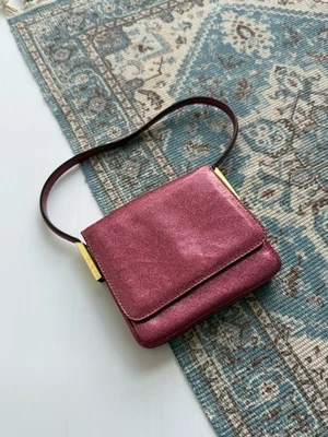 Bolso de mano pequeño de cuero rosa brillante Dolce & Gabbana años 2000 Archive Foto 1 de 4