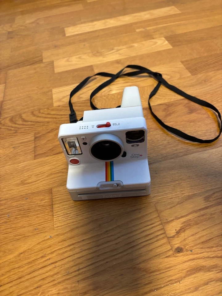 Polaroid Originals 9015 OneStep+ i-Type Fotocamera Istantanea, Bianca - Immagine 1 di 4
