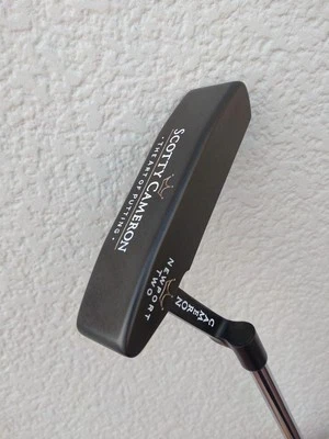 Scotty Cameron THE ART OF PUTTING Newport 2 Custom Putter 35 inches RH Black - Image 1 of 4
