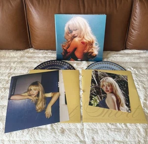 Sabrina Carpenter Short n’ Sweet Deluxe Zoetrope Vinyl 2LP New & Mint /10,000 - Picture 1 of 5