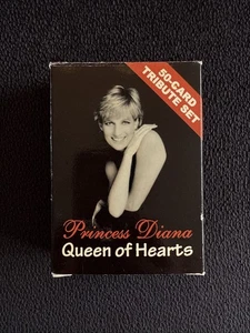 Juego de 50 Cartas Homenaje Princesa Diana Reina de Corazones 1961-1997 Excelente Estado - Imagen 1 de 7