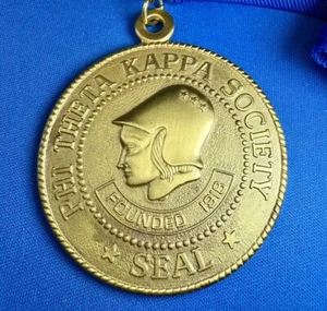 Phi Theta Kappa Society Seal Honor Society Medallion - Picture 1 of 5