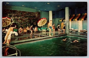 Tauchbrett und Pool im Concord Hotel, Kiamesha Lake, NY Vintage Postkarte - Bild 1 von 2