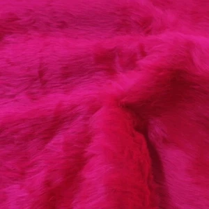 Standard Short Pile Faux Fur Fabric - Magenta - W160 / YF2 - Picture 1 of 3