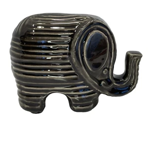 Keramik Elefant Figur grau & hellbraun Streifen Rüssel oben - Bild 1 von 7