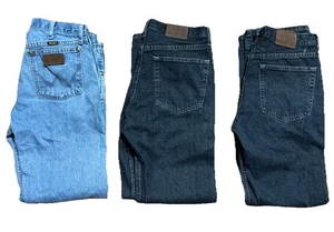3 Stück Wrangler Jeans Herren 32x32 Regular Fit 96TPRAB & 47MWZ - Bild 1 von 19