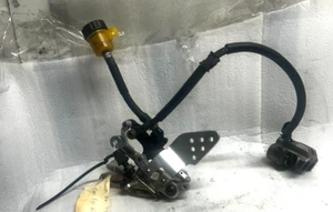 YAMAHA R6 99-02 OEM RIGHT BRAKE ASSY - Picture 1 of 2