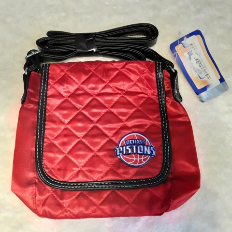 NWT Detroit Pistons NBA Red Quilted Crossbody Purse ProFANity By Little Earth Cover