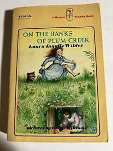 Vintage 1971 On The Banks Of Plum Creek Paperback Laura Ingalls Wilder - Picture 1 of 20