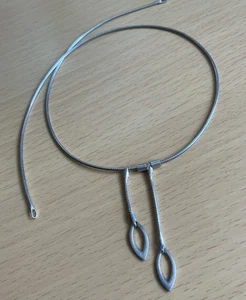 925 Silber Modernist Design CARRICK Anhänger / Halskette / Halsreif 40 cm / signiert - Bild 1 von 8