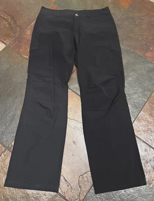 324 EASTERN MOUNTAIN 10 x 31" Black Hiking Trail Pants Cargo Articulated Knee - Image 1 of 4