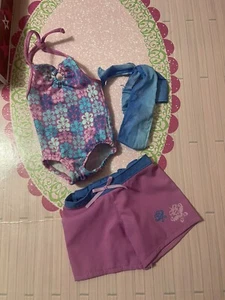 Traje de baño American Girl Kanani's BEACH OUTFIT SHORTS para muñeca Kanani - Imagen 1 de 7