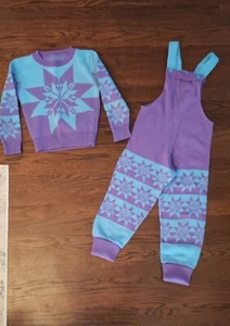 Set of 2 Vintage 1980s Matching Sweater and overalls. Knit. Unisex. Size 6x.  - Picture 1 of 5